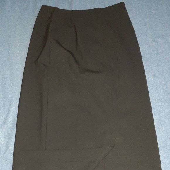 Eddie Bauer Dresses & Skirts - Like New Eddie Bauer Black Side Zip Skirt